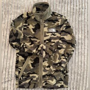 Boys North Face jacket